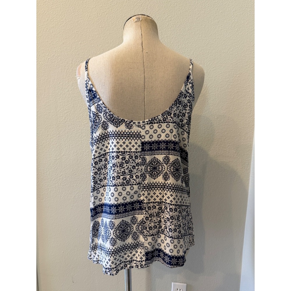 Identity Women's Medium Blue White Boho Paisley Print Spaghetti Strap Tank Top - Picture 3 of 4